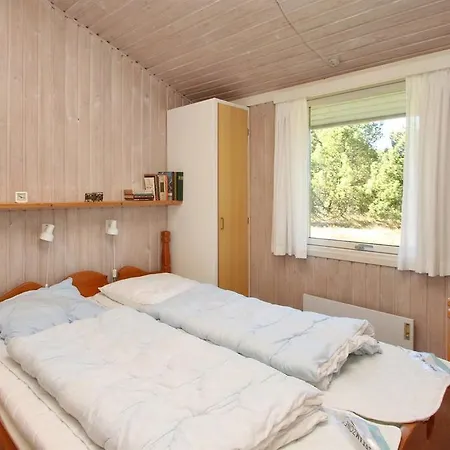 Three-bedroom Holiday Raevestien 06