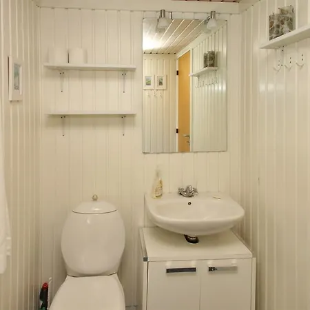 Three-bedroom Holiday Raevestien 06 Østerby