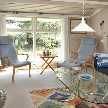 Сasa de vacaciones Three-bedroom Holiday Raevestien 06 Østerby